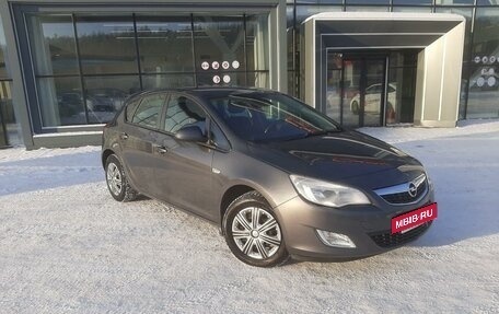 Opel Astra J, 2011 год, 695 000 рублей, 3 фотография