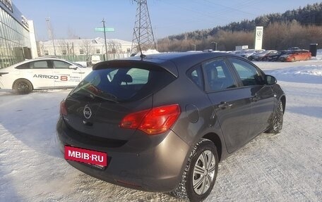 Opel Astra J, 2011 год, 695 000 рублей, 9 фотография