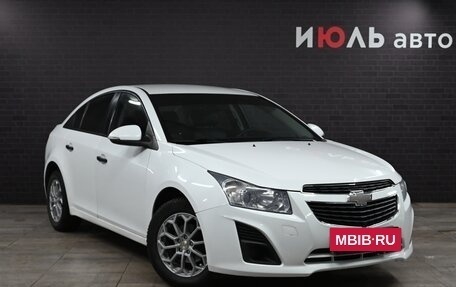 Chevrolet Cruze II, 2014 год, 900 000 рублей, 3 фотография