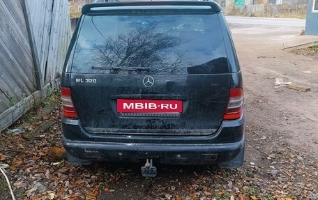 Mercedes-Benz M-Класс, 1998 год, 450 000 рублей, 3 фотография