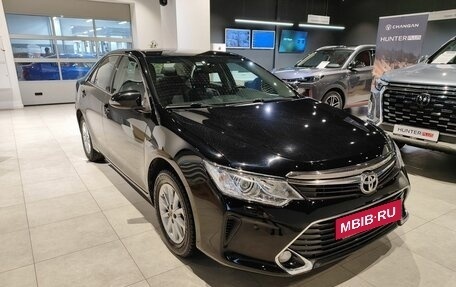 Toyota Camry, 2015 год, 2 049 000 рублей, 3 фотография