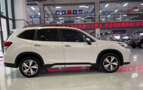 Subaru Forester, 2020 год, 2 600 000 рублей, 9 фотография