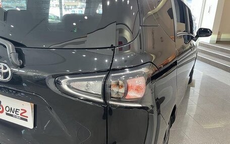 Toyota Sienta II, 2021 год, 1 283 000 рублей, 32 фотография