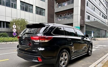 Toyota Highlander III, 2021 год, 3 750 000 рублей, 5 фотография