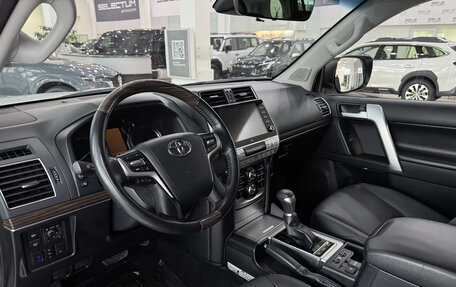 Toyota Land Cruiser Prado 150 рестайлинг 2, 2021 год, 7 998 000 рублей, 4 фотография