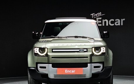 Land Rover Defender II, 2021 год, 6 302 000 рублей, 3 фотография