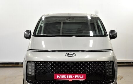 Hyundai Staria, 2023 год, 5 990 000 рублей, 3 фотография