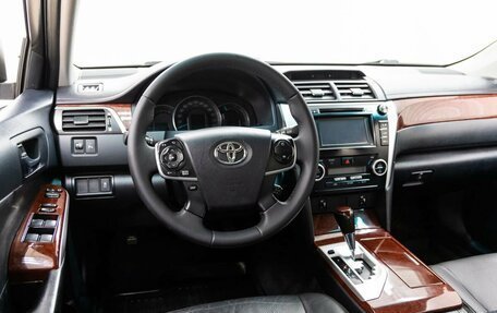 Toyota Camry, 2012 год, 1 688 000 рублей, 33 фотография