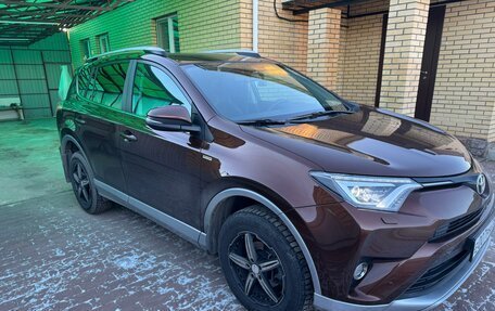 Toyota RAV4, 2017 год, 3 350 000 рублей, 9 фотография