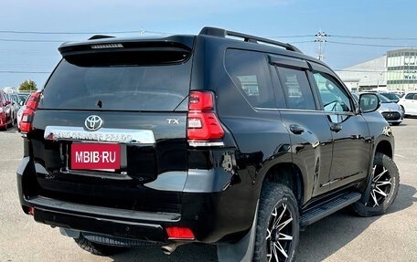 Toyota Land Cruiser Prado 150 рестайлинг 2, 2021 год, 4 190 000 рублей, 3 фотография