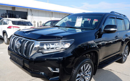 Toyota Land Cruiser Prado 150 рестайлинг 2, 2022 год, 4 250 000 рублей, 3 фотография