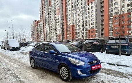 Hyundai Solaris II рестайлинг, 2011 год, 820 000 рублей, 1 фотография