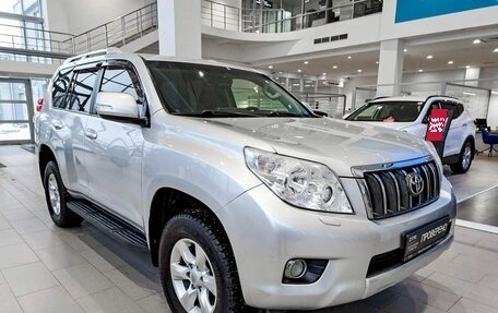 Toyota Land Cruiser Prado 150 рестайлинг 2, 2010 год, 2 650 000 рублей, 3 фотография