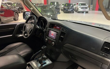 Mitsubishi Pajero IV, 2012 год, 2 357 000 рублей, 14 фотография