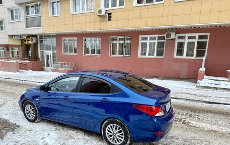 Hyundai Solaris II рестайлинг, 2011 год, 820 000 рублей, 6 фотография