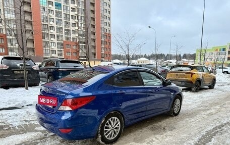 Hyundai Solaris II рестайлинг, 2011 год, 820 000 рублей, 4 фотография