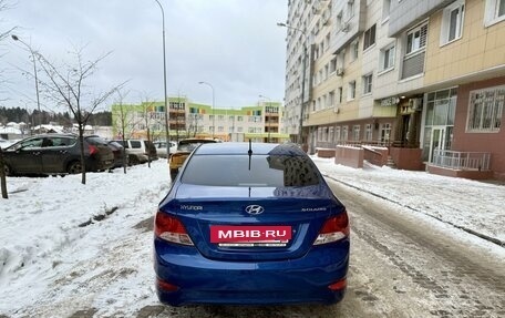 Hyundai Solaris II рестайлинг, 2011 год, 820 000 рублей, 5 фотография