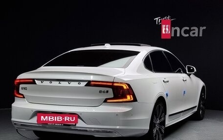 Volvo S90 II рестайлинг, 2021 год, 4 602 000 рублей, 2 фотография