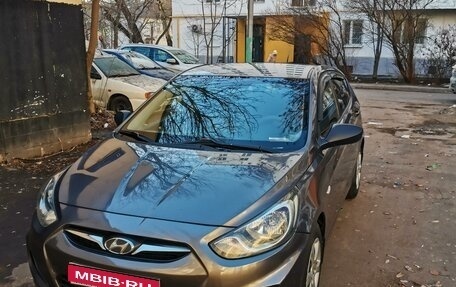 Hyundai Solaris II рестайлинг, 2013 год, 850 000 рублей, 1 фотография