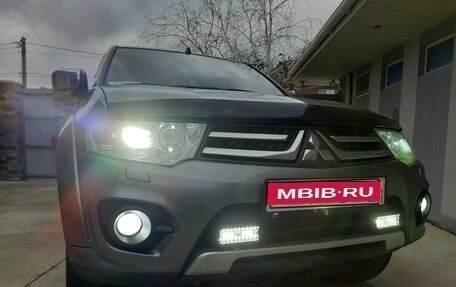 Mitsubishi L200 IV рестайлинг, 2013 год, 2 220 000 рублей, 1 фотография