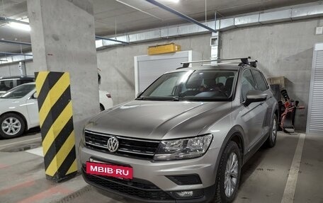 Volkswagen Tiguan II, 2018 год, 2 299 000 рублей, 2 фотография