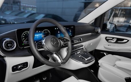 Mercedes-Benz V-Класс, 2024 год, 17 700 000 рублей, 9 фотография