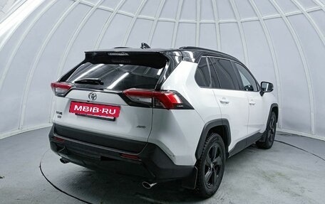 Toyota RAV4, 2021 год, 4 195 000 рублей, 6 фотография