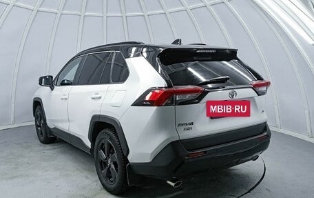 Toyota RAV4, 2021 год, 4 195 000 рублей, 8 фотография