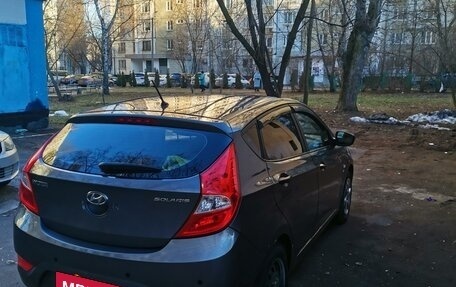 Hyundai Solaris II рестайлинг, 2013 год, 850 000 рублей, 4 фотография