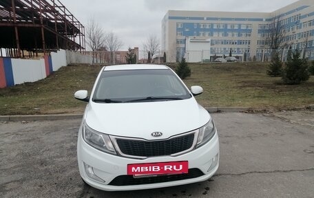 KIA Rio III рестайлинг, 2013 год, 950 000 рублей, 2 фотография