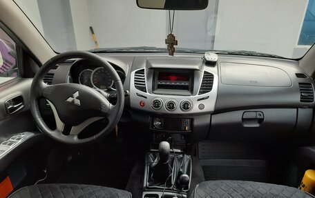 Mitsubishi L200 IV рестайлинг, 2013 год, 2 220 000 рублей, 6 фотография