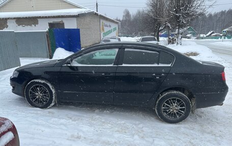 Volkswagen Passat B6, 2007 год, 695 000 рублей, 4 фотография