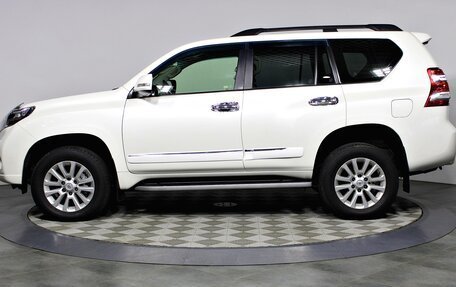 Toyota Land Cruiser Prado 150 рестайлинг 2, 2014 год, 3 370 000 рублей, 8 фотография