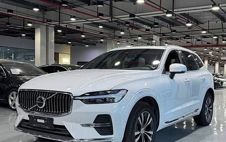 Volvo XC60 II, 2022 год, 3 960 000 рублей, 3 фотография