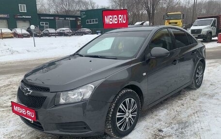 Chevrolet Cruze II, 2012 год, 665 000 рублей, 3 фотография