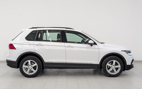 Volkswagen Tiguan II, 2021 год, 2 550 000 рублей, 4 фотография