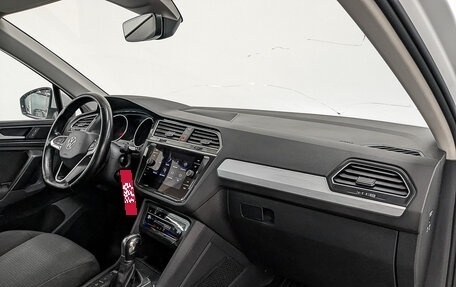 Volkswagen Tiguan II, 2021 год, 2 550 000 рублей, 13 фотография