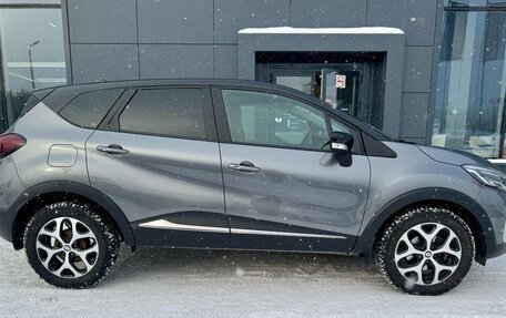 Renault Kaptur I рестайлинг, 2021 год, 1 800 000 рублей, 4 фотография