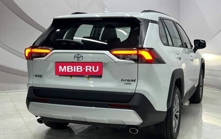 Toyota RAV4, 2024 год, 4 649 000 рублей, 8 фотография