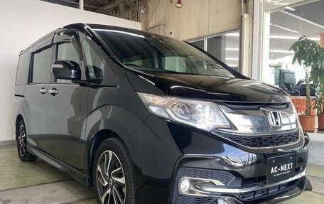 Honda Stepwgn IV, 2017 год, 1 450 000 рублей, 2 фотография