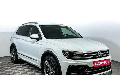 Volkswagen Tiguan II, 2018 год, 2 847 000 рублей, 3 фотография