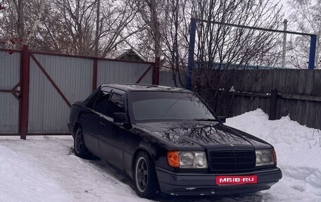 Mercedes-Benz W124, 1987 год, 450 000 рублей, 1 фотография