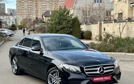 Mercedes-Benz E-Класс, 2019 год, 3 495 000 рублей, 1 фотография