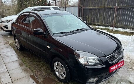 KIA Rio II, 2011 год, 735 000 рублей, 2 фотография