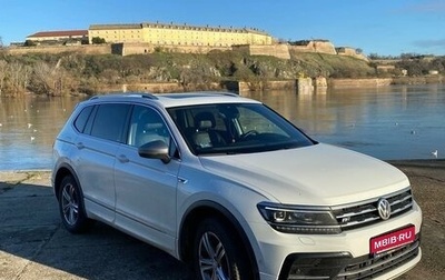 Volkswagen Tiguan II, 2019 год, 3 590 000 рублей, 1 фотография