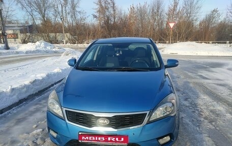 KIA cee'd I рестайлинг, 2010 год, 890 000 рублей, 1 фотография