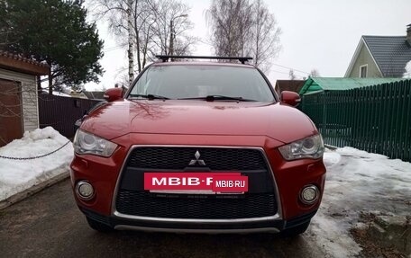 Mitsubishi Outlander III рестайлинг 3, 2012 год, 1 162 000 рублей, 2 фотография