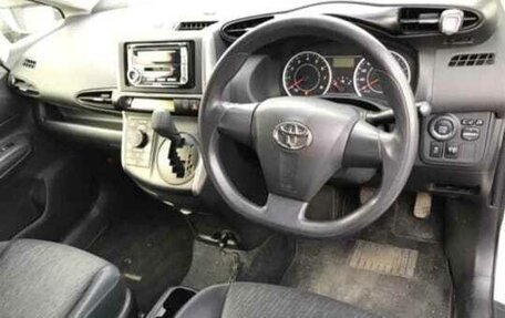 Toyota Wish II, 2009 год, 1 350 000 рублей, 10 фотография