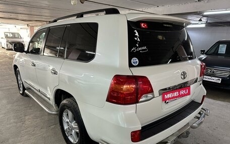 Toyota Land Cruiser 200, 2012 год, 3 200 000 рублей, 7 фотография