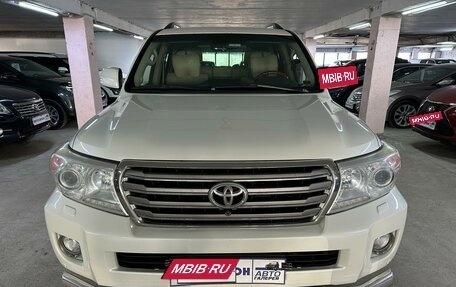 Toyota Land Cruiser 200, 2012 год, 3 200 000 рублей, 2 фотография